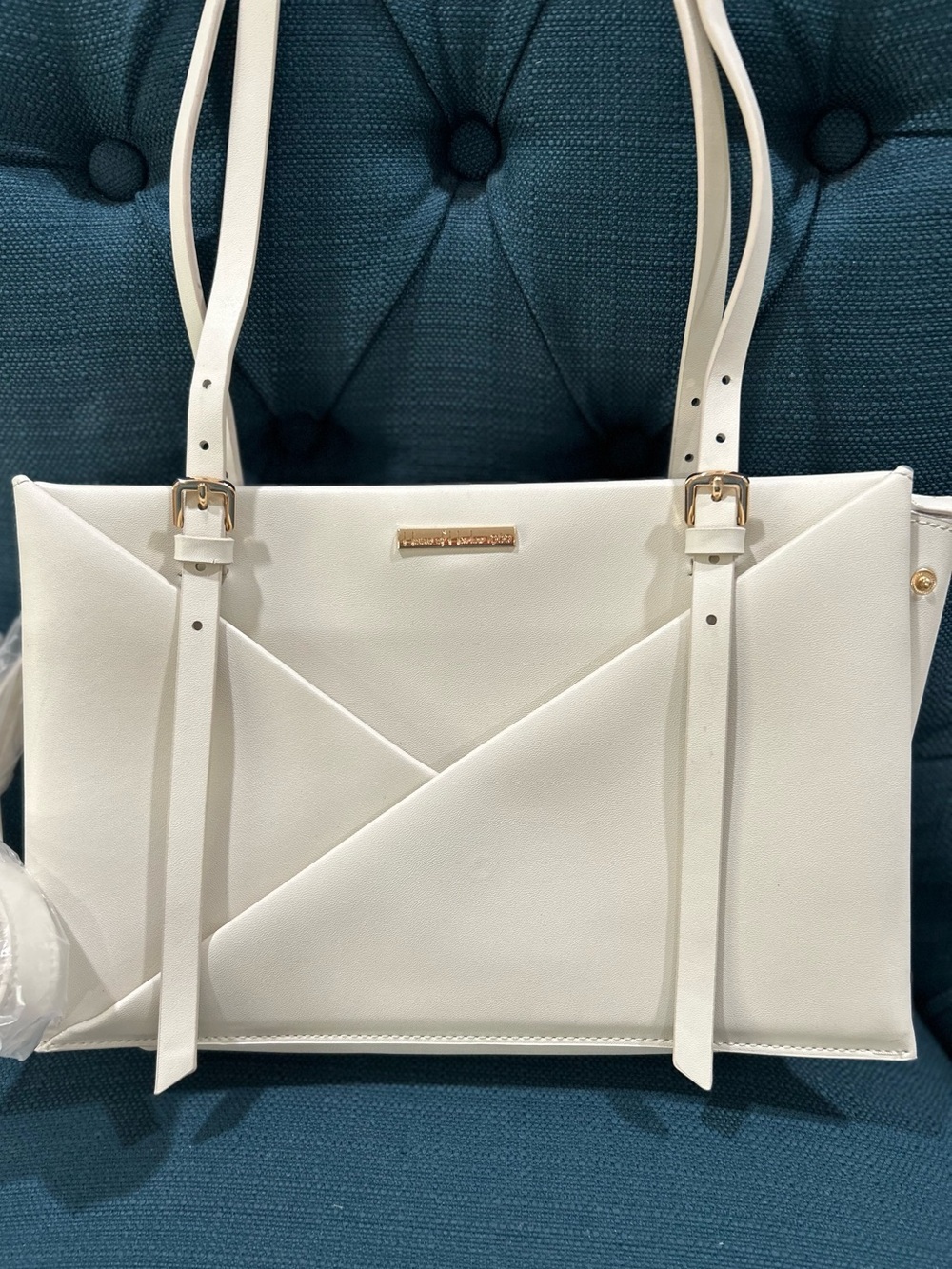 NWOT House of Harlow 1960 White Geometric Envelope Crossbody Shoulder Bag Cream